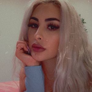 Meet your Posher, Stacy